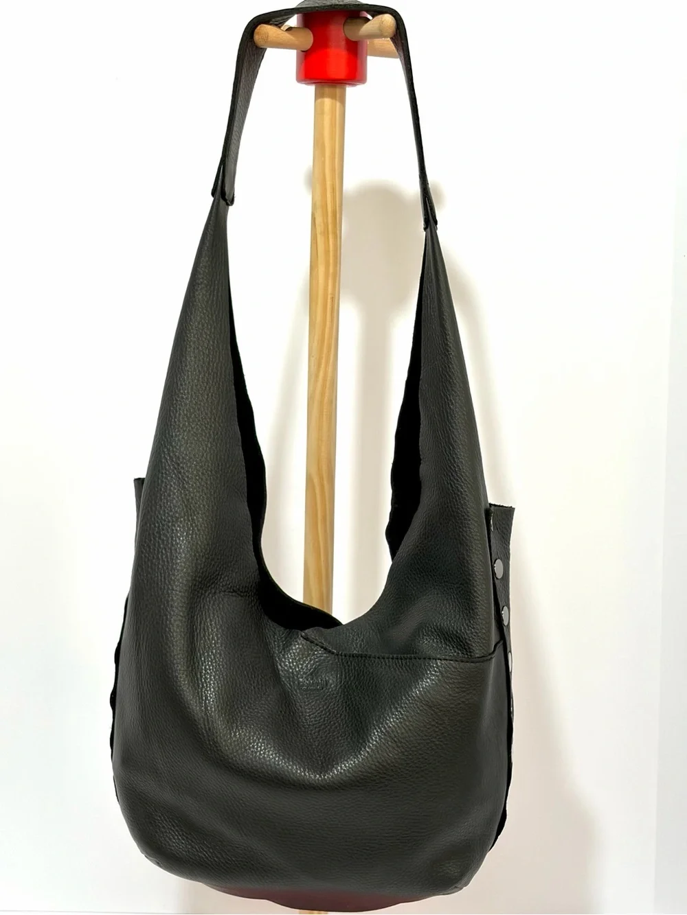 Hammitt Tom Large Leather Hobo In Black/Gunmetal/ OG RetiredEdition/Snap Closure